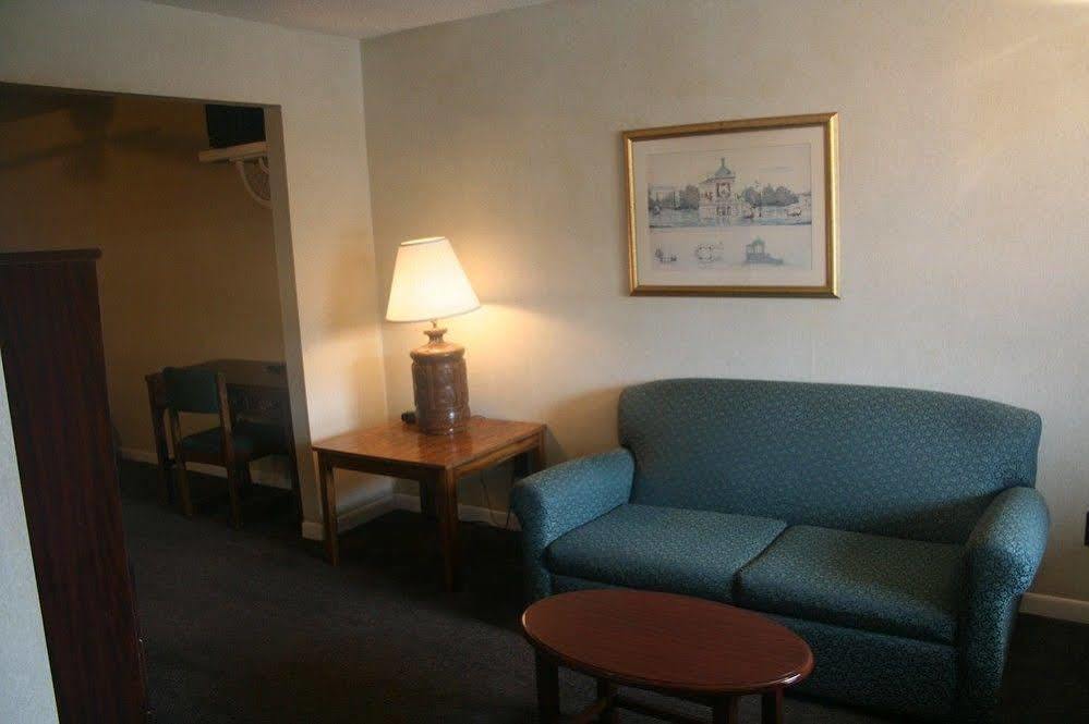 King'S Inn Huntsville Zewnętrze zdjęcie